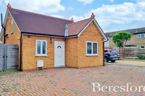 Heaton Avenue, Romford, RM3