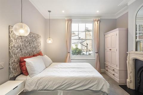 3 bedroom flat for sale - Cambridge Road, SW11