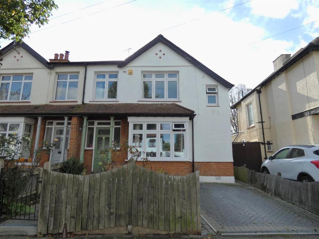 Parrock Avenue, Gravesend 4 bed semidetached house for sale £575,000