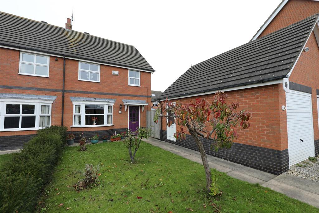Westlands Way, Leven, Beverley 3 bed semidetached house for sale £