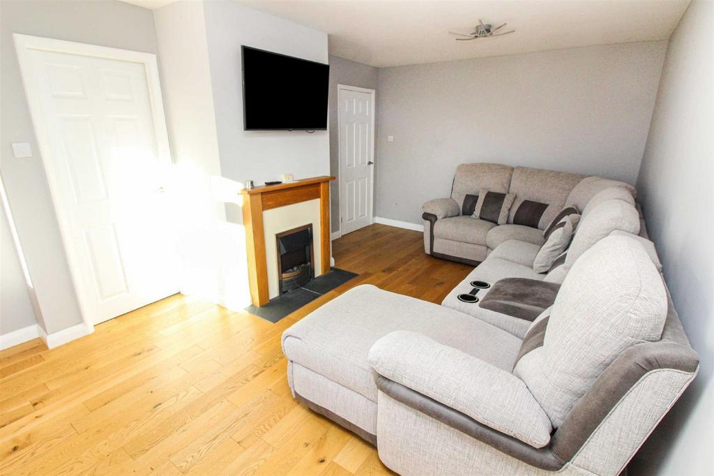 Walford Road, Oswestry 3 bed detached bungalow £229,500