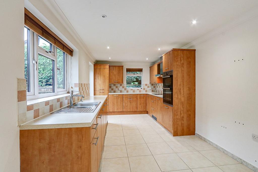 Abbots View, Buckshaft, Cinderford, Gloucestershire. GL14 3EG 4 bed