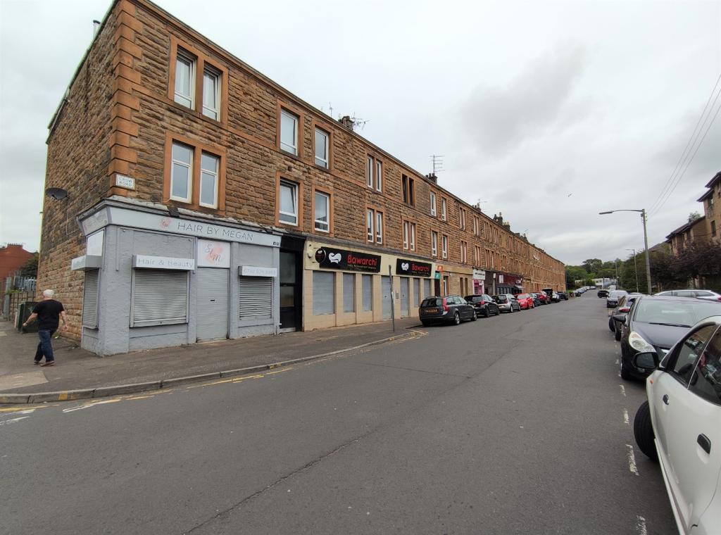 Crow Road, Anniesland, Glasgow, G13 2 bed flat £900 pcm (£208 pw)