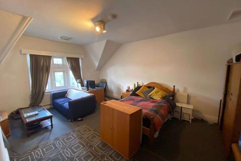 3 bedroom house to rent - Welburn Grove, Leeds