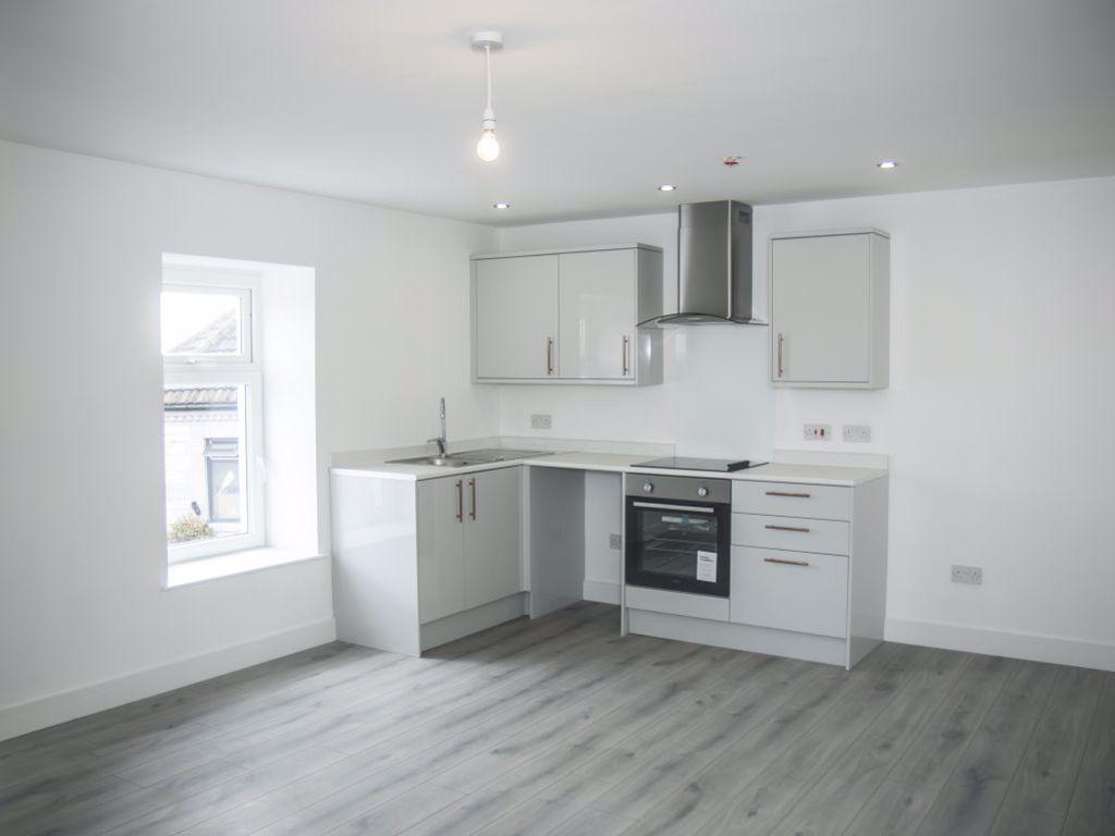 Eagle Inn, Brynna 2 bed apartment £675 pcm (£156 pw)