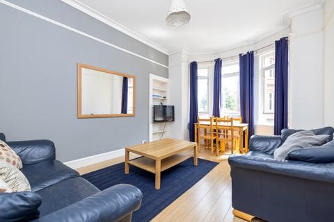 3 bedroom flat to rent - St Peter's Buildings, Viewforth, Edinburgh, EH3