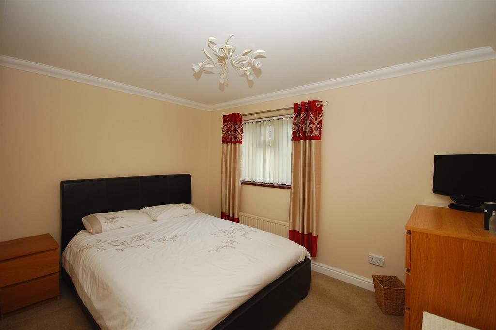 21pastureclose BED2.JPG