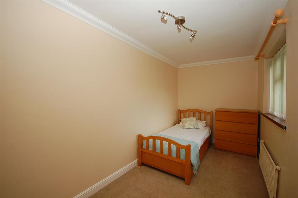 21pastureclose BED3.JPG