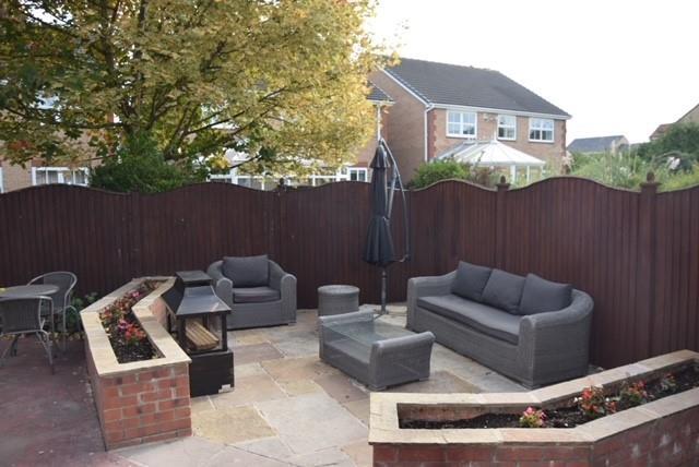 21pastureclose GARDENPATIO.jpg
