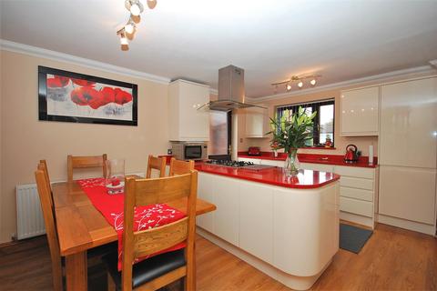 21 Pasture Close, Sherburn In Elmet, Leeds, LS25 6LJ