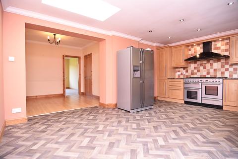 17 Golf Drive, Glasgow, G15 6TD