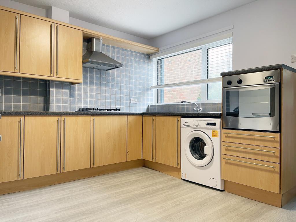 Galgate close southfields sw19 3 bed terraced house 2 000 pcm 