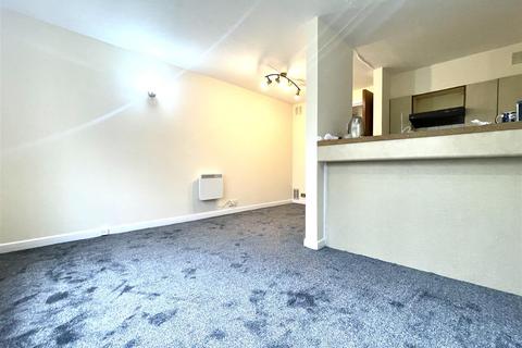1 bedroom flat to rent - Maltby Drive, Enfield