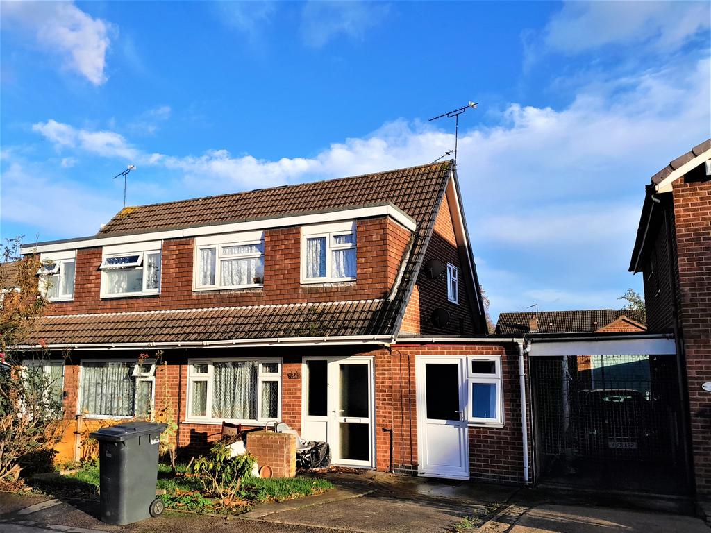 Archer Close, Rushey Mead, Leicester, LE4 4 bed semidetached house for sale £280,000