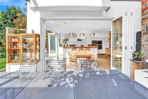 14 Culmington Road, London, W13 9NR
