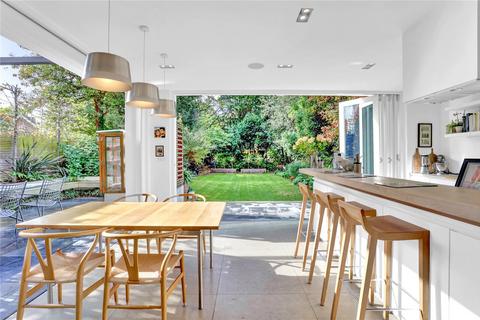 14 Culmington Road, London, W13 9NR