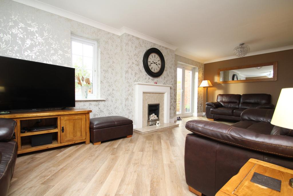 Hickling Close, Rothley, LE7 5 bed detached house £495,000
