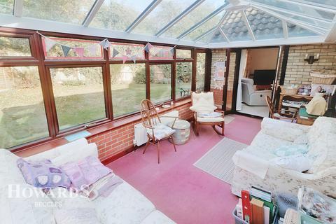 3 bedroom detached bungalow for sale - Richard Crampton Road, Beccles