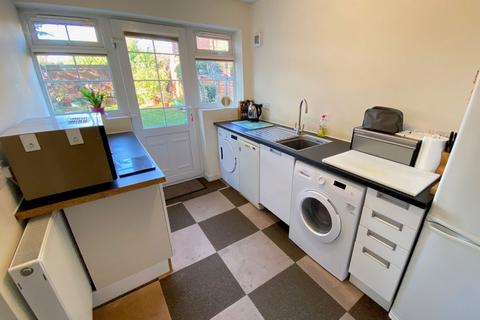 11 Avebury Way, Northampton, NN4 0QD