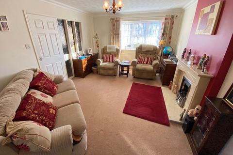 11 Avebury Way, Northampton, NN4 0QD