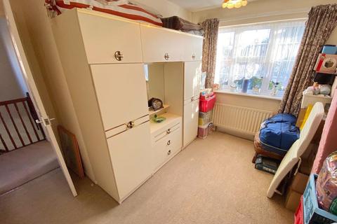 11 Avebury Way, Northampton, NN4 0QD