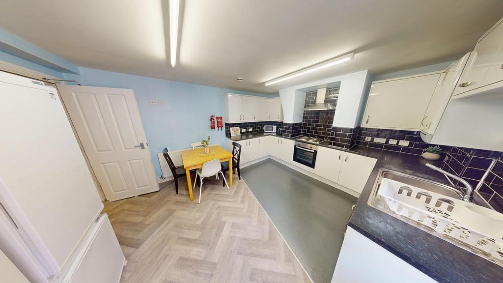 151-Wollaton-07152025 113352