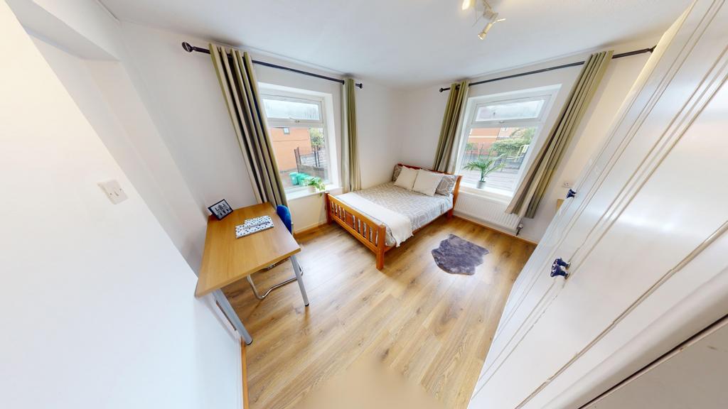 Flat-B-16 A-Colville-St-09042024 150750