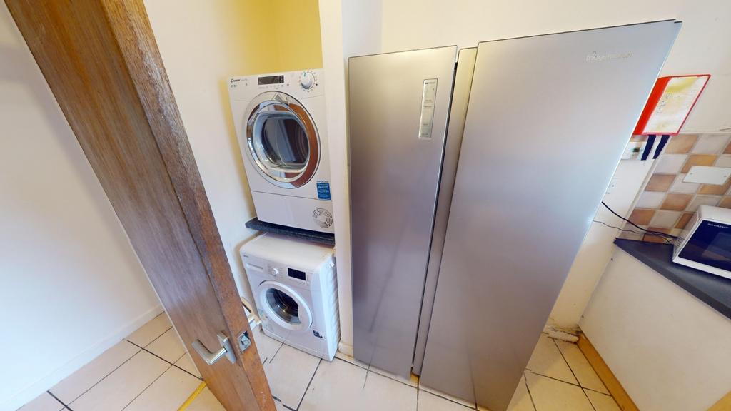 Flat-B-16 A-Colville-St-09042024 145807