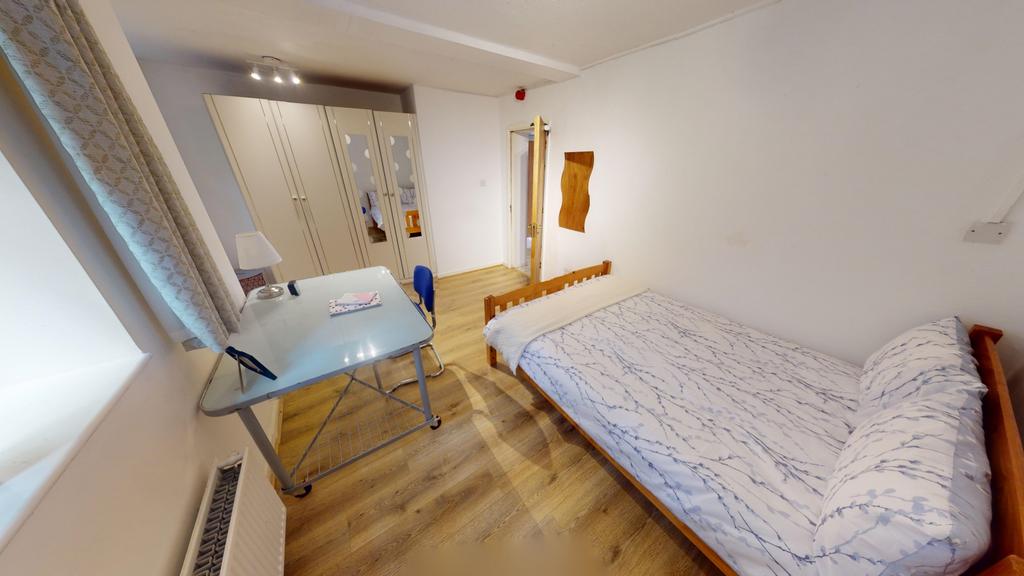 Flat-B-16 A-Colville-St-09042024 145921