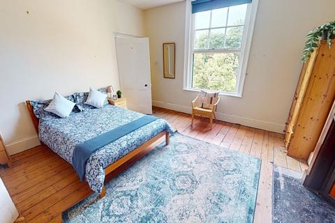 4 bedroom ground floor flat to rent, Flat 3 The Forest