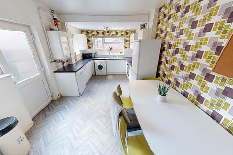 5 bedroom semi-detached house to rent, 33 Derby Grove, Lenton, Nottingham, NG7 1PE