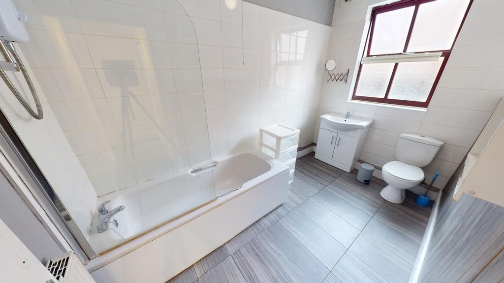 141-143 Bath 2