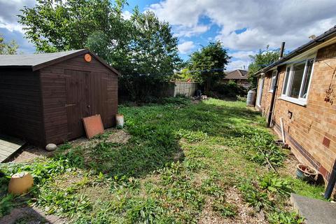 17 Manor Road, Bingham, Nottingham, NG13 8EA