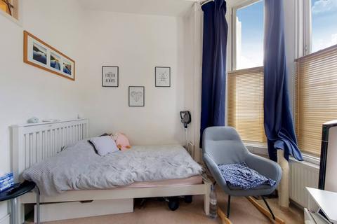 1 bedroom flat for sale - Sinclair Road, Olympia, London, W14