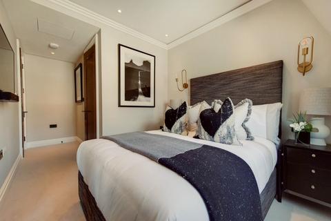 3 bedroom penthouse to rent, Prince of Wales Terrace