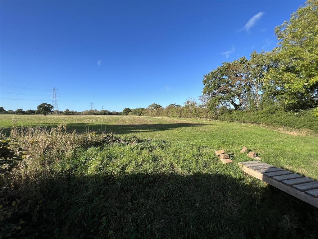 Eton Drive, Thornton Hough, Wirral 3 bed semidetached house £450,000