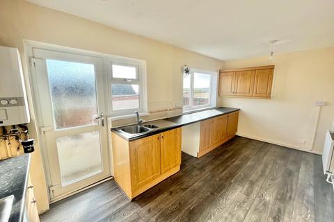 2 bedroom terraced house to rent, Penderry Road, Penlan, Swansea