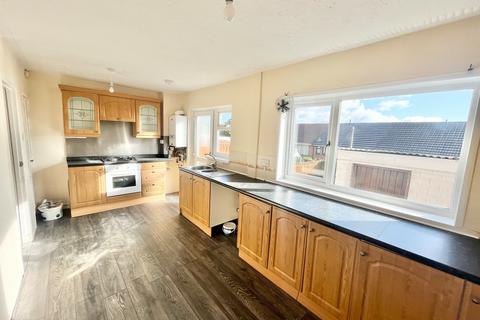 2 bedroom terraced house to rent, Penderry Road, Penlan, Swansea