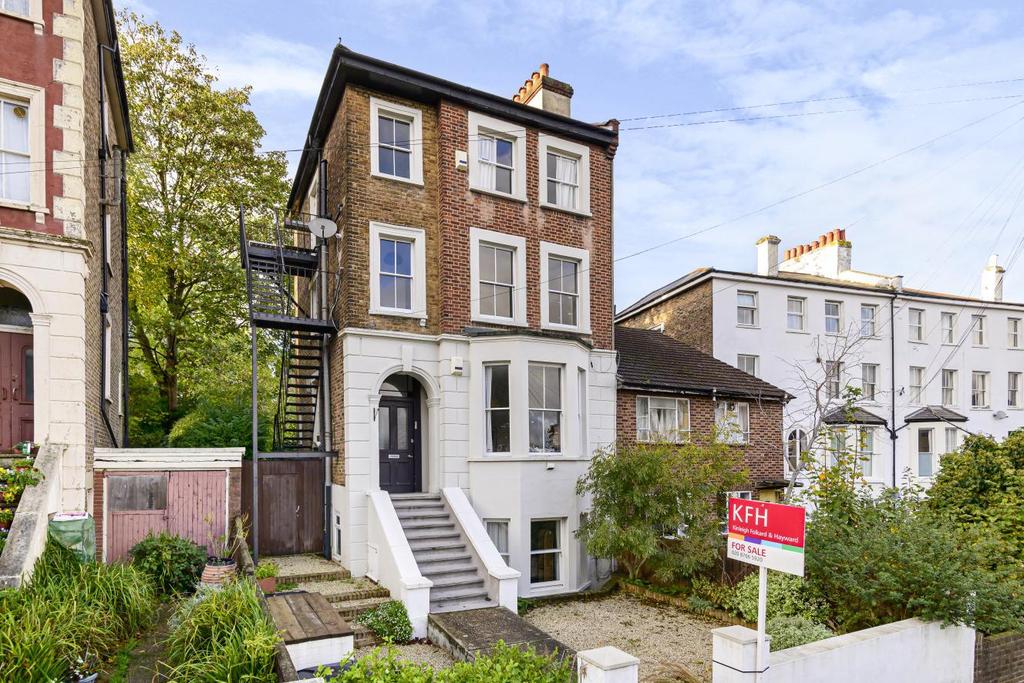 Palace Square, Crystal Palace 2 bed flat £550,000