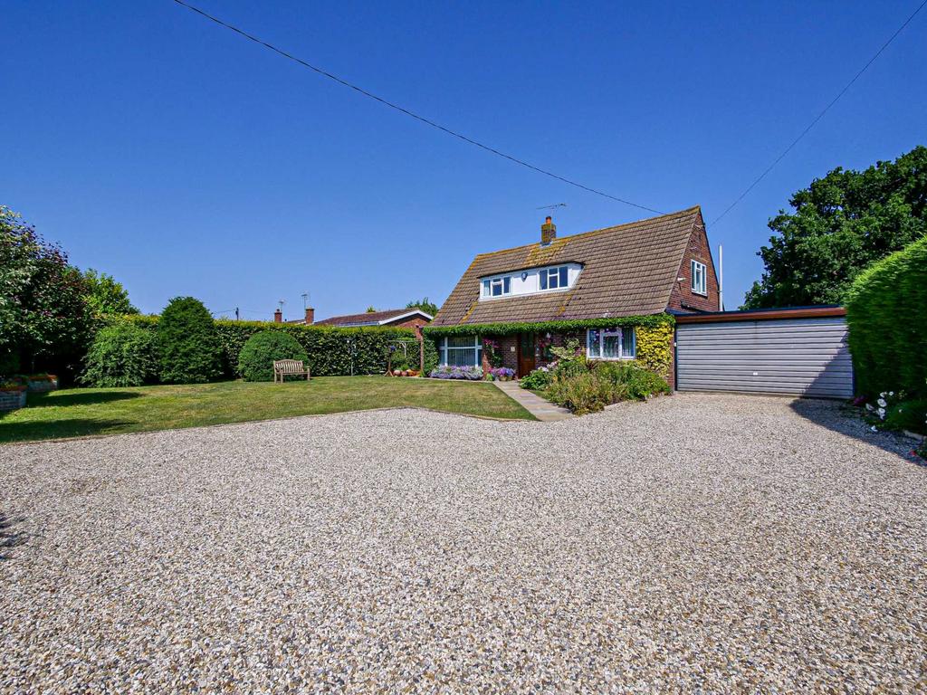 The Street, Capel St. Mary. IP9 2EE 4 bed detached house for sale £