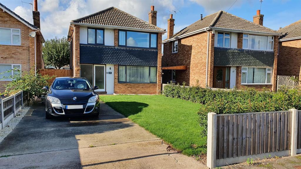 Douglas Road, Bingham 3 bed detached house for sale £349,950