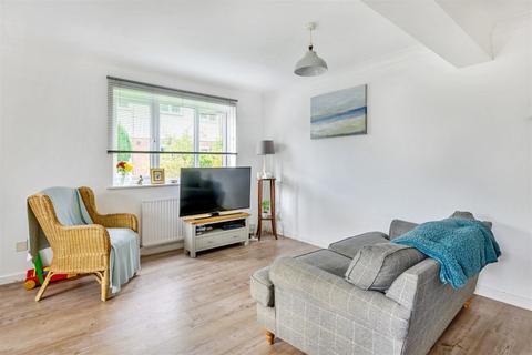 2 bedroom end of terrace house for sale - Swan Close, Storrington, West Sussex, RH20