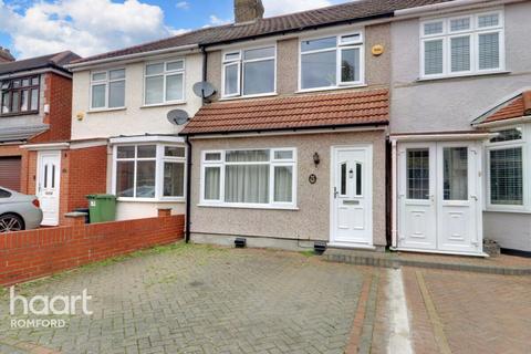 26 Recreation Avenue, Romford, RM7 9ET