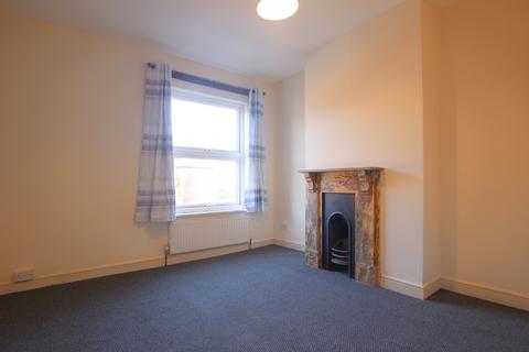 2 bedroom terraced house to rent, Vincent Road, Worcester