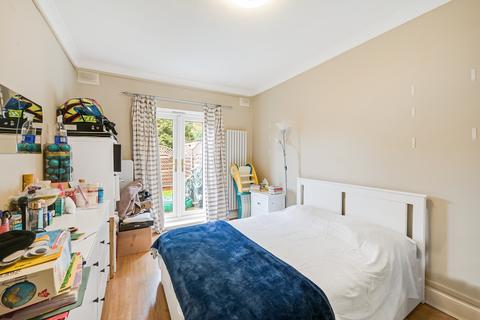 Flat 2, 19 Hamilton Road, London, W5 2EE