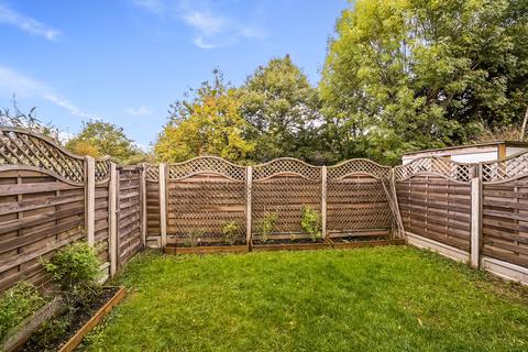 Flat 2, 19 Hamilton Road, London, W5 2EE
