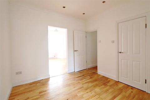 5 Hind Crescent, Erith, DA8 3BP