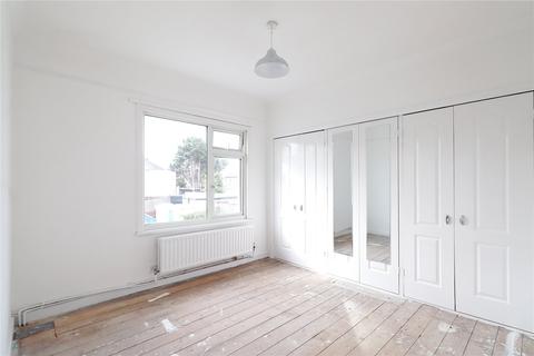 5 Hind Crescent, Erith, DA8 3BP
