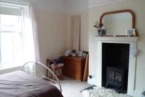 2 bedroom flat for sale - St. Wilfrids Road, Hexham, Northumberland, NE46 2EA