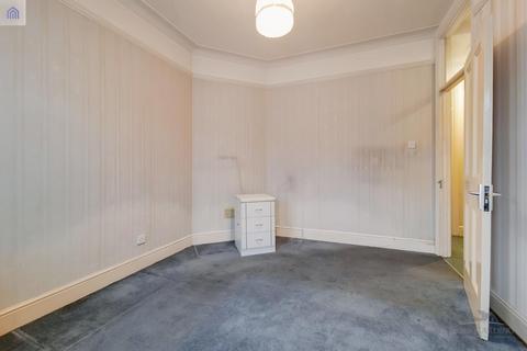 26 Hewitt Avenue, London, N22 6QD